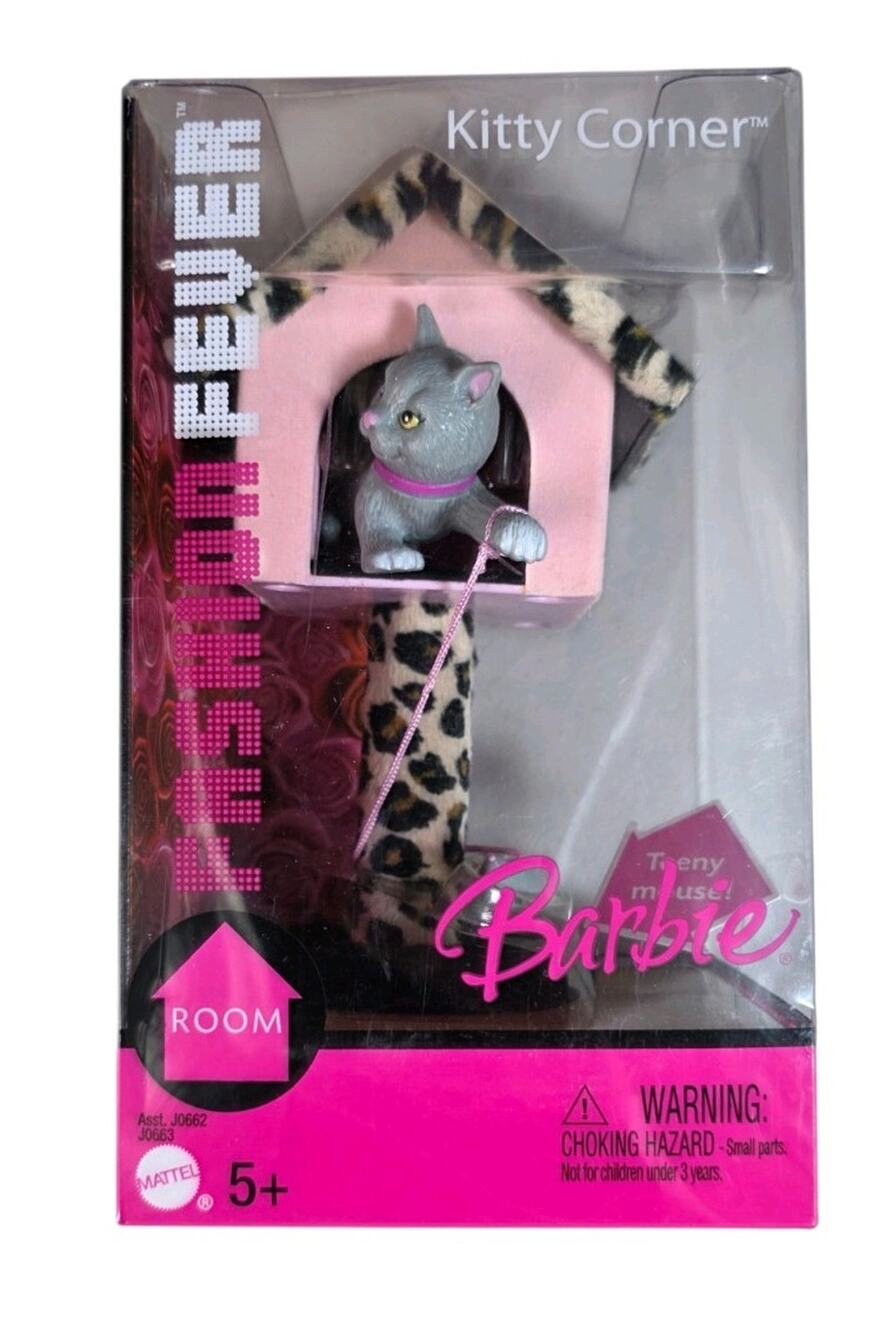 Mattel J0675 Barbie Fashion Fever Kitty Corner Fashion